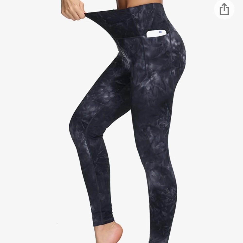 Tummy control high waisted leggings with Pocket with tags on